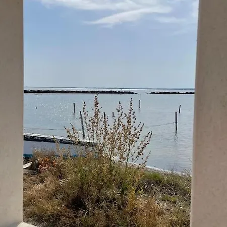 Oasis Cove Cote Etang, Acces Baignade, Proche *
