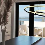 Oasis Cove Côté étang, Accès Baignade, Proche Sète